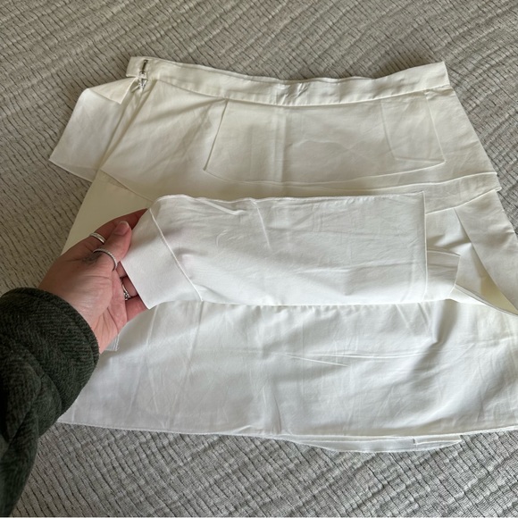 ⚪️🤍 WHITE BCBG MaxAzria origami pleated Layered Mini Skater Skirt Size 2 - Picture 8 of 16